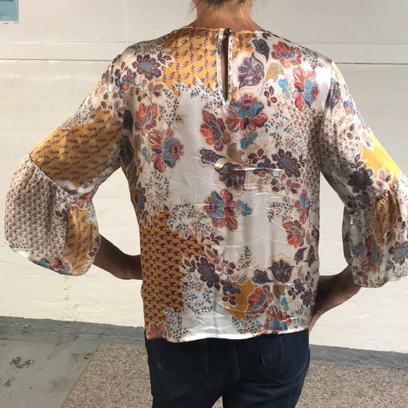 Top - Picture 2 of 3